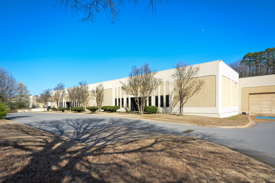 1501 Westpark Dr, Little Rock, AR for lease - Building Photo - Image 2 of 8