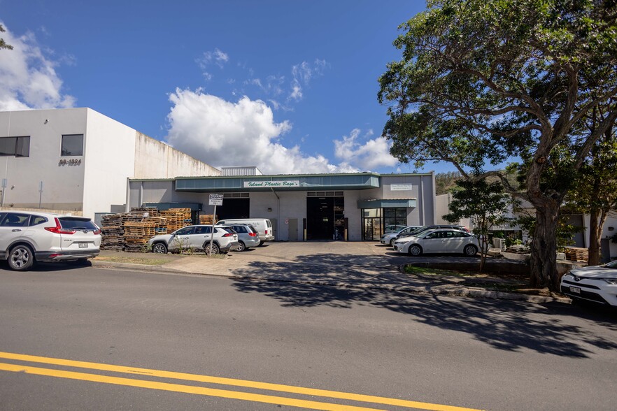 99-1330 Koaha Pl, Aiea, HI for sale - Building Photo - Image 2 of 25