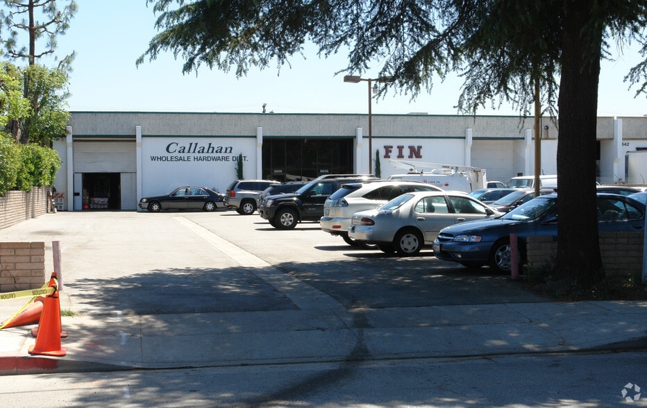 6656 Valjean Ave, Van Nuys, CA for lease - Building Photo - Image 1 of 5