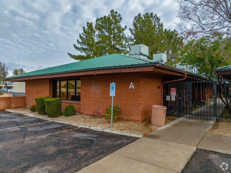 15648 N 35th Ave, Phoenix, AZ for sale - Primary Photo - Image 1 of 3