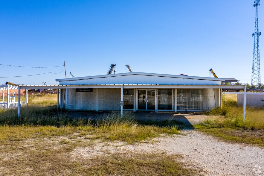 14550 E Interstate 10, Marion, TX for lease - Building Photo - Image 1 of 5