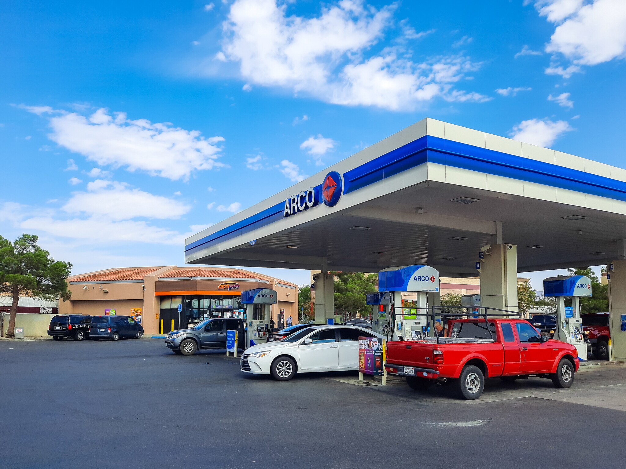 15333 Rancherias Rd, Apple Valley, CA 92307 Retail for Sale