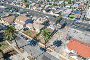 1021-1026 W Century Blvd, Los Angeles CA - Parking Garage