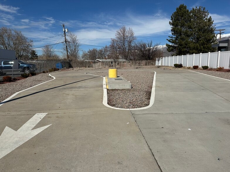 220 W 500 S, Bountiful, UT for lease - Building Photo - Image 2 of 8