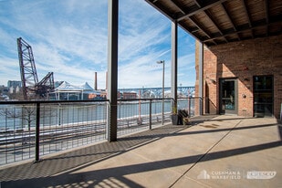 Settler's Pointe - Bar