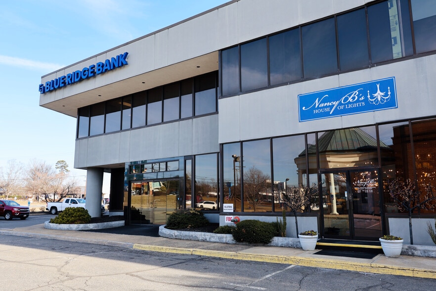 1807 Seminole Trl, Charlottesville, VA for lease - Building Photo - Image 3 of 8