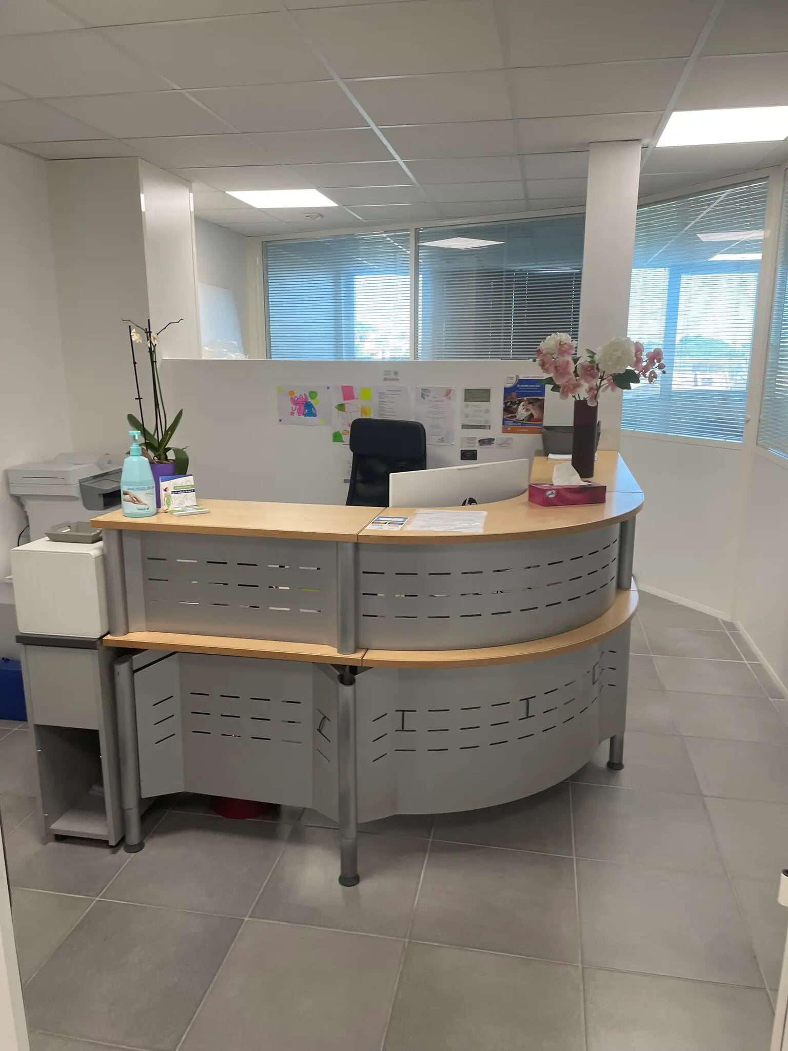 Office in Béziers for lease Interior Photo- Image 1 of 11