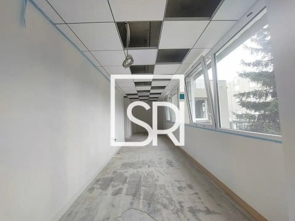 Office in Clermont-Ferrand for lease Building Photo- Image 1 of 13