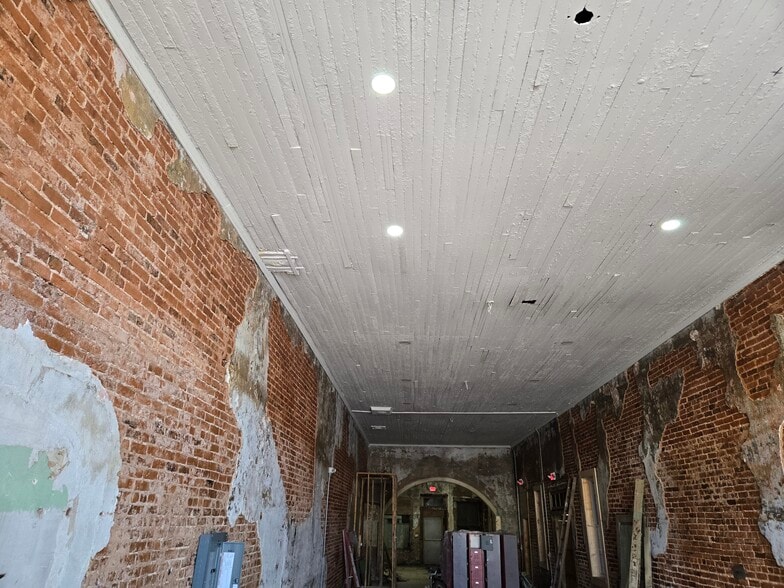 700 3rd Ave, West Point, GA for lease - Building Photo - Image 2 of 5