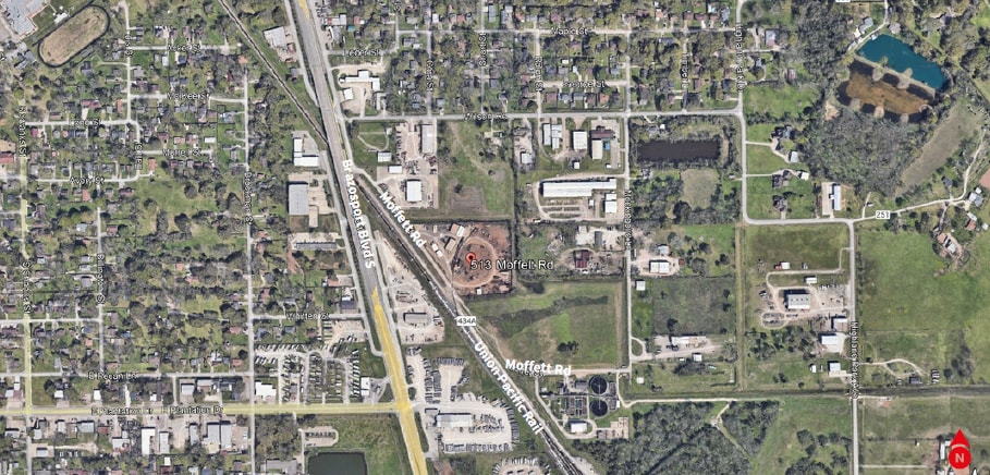 513 Moffet Rd, Clute, TX for sale Primary Photo- Image 1 of 9