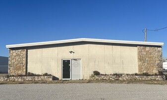 8189 E 44th St, Tulsa OK - Warehouse