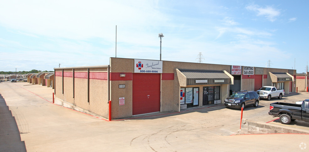 8851 West Fwy, Fort Worth, TX for lease - Building Photo - Image 1 of 11