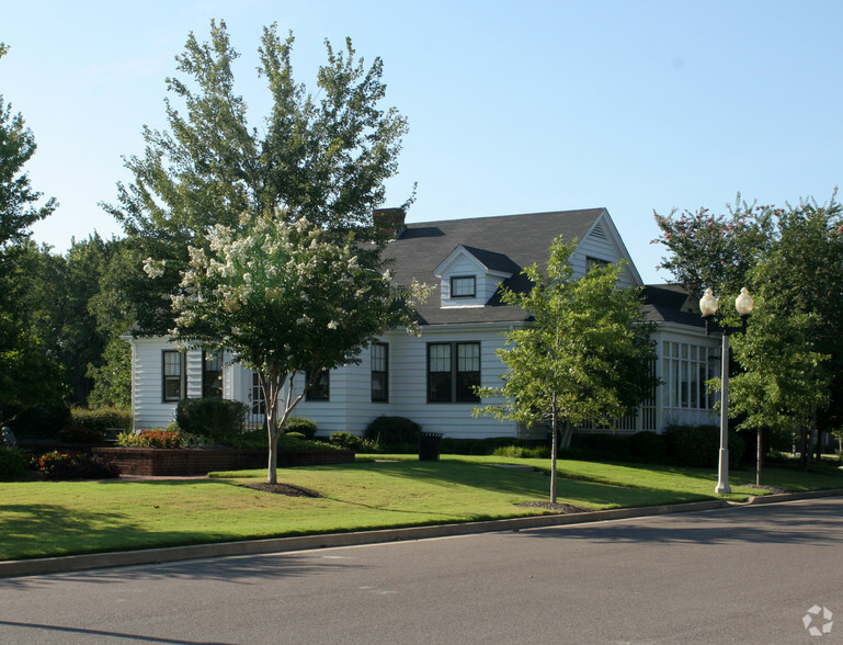 8556 Macon Rd, Cordova, TN for sale - Primary Photo - Image 3 of 28