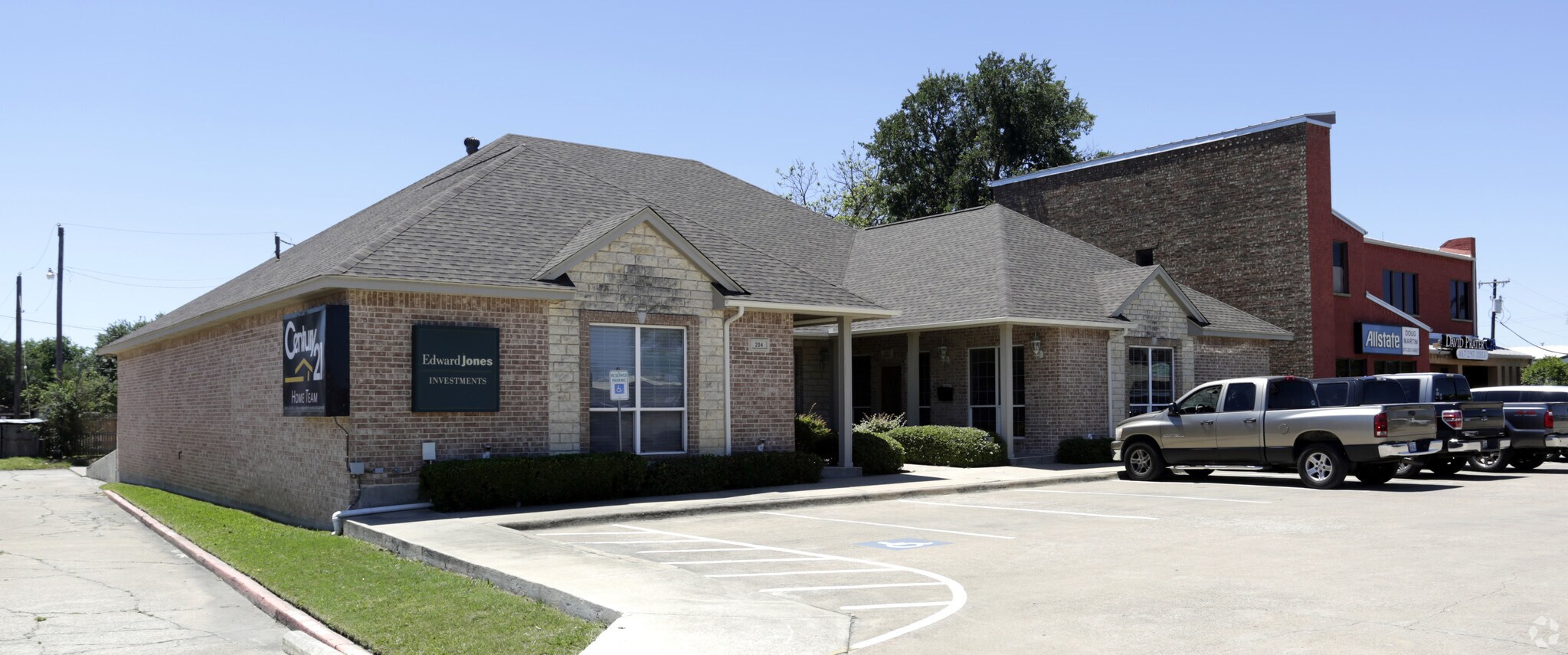 204 E Main St, Crowley, TX for sale Primary Photo- Image 1 of 1