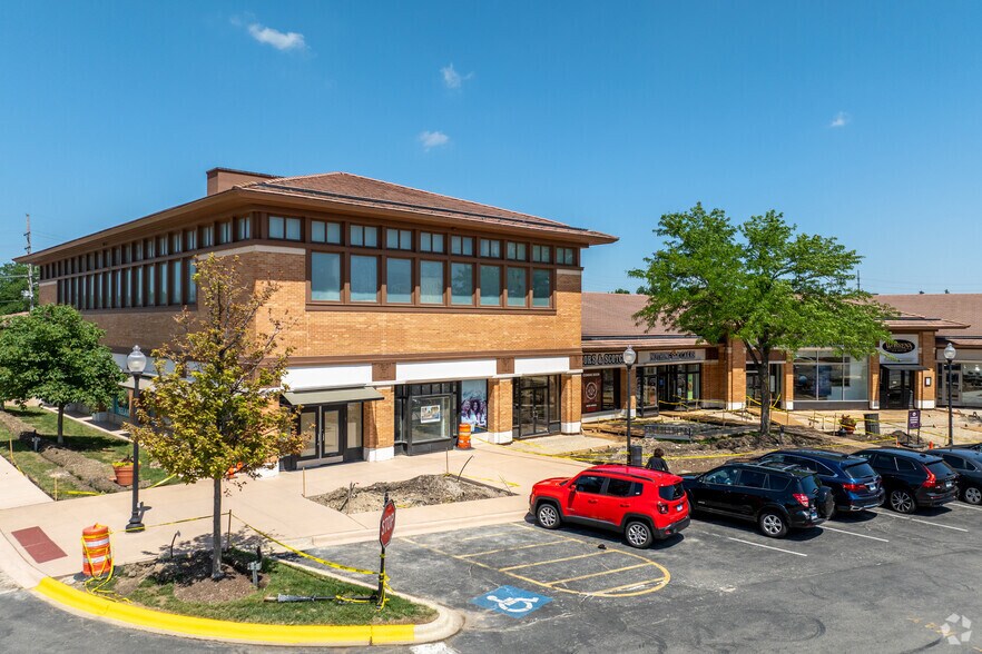 1-87 Town Sq, Wheaton, IL for sale - Primary Photo - Image 1 of 1