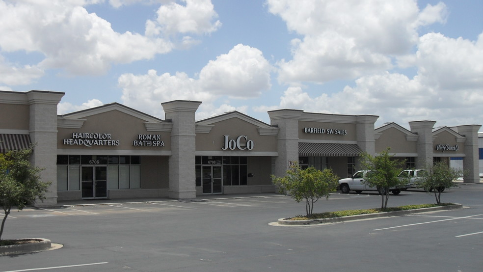 6898 Woodway Dr, Waco, TX for lease - Building Photo - Image 2 of 4