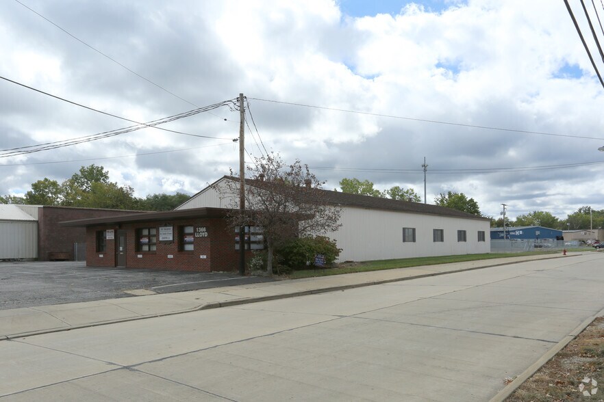1366 Lloyd Rd, Wickliffe, OH for sale - Primary Photo - Image 1 of 1