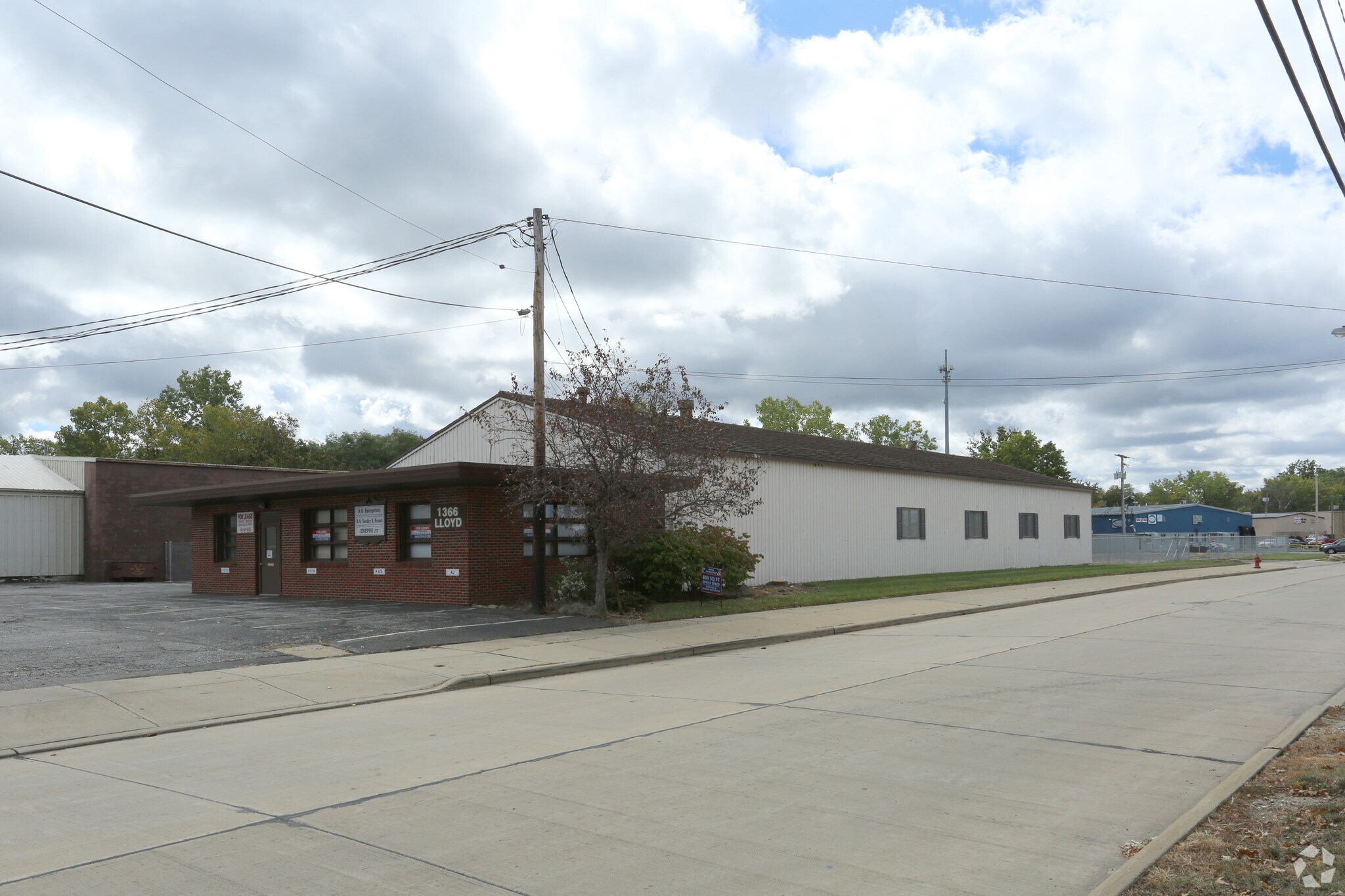 1366 Lloyd Rd, Wickliffe, OH for sale Primary Photo- Image 1 of 1