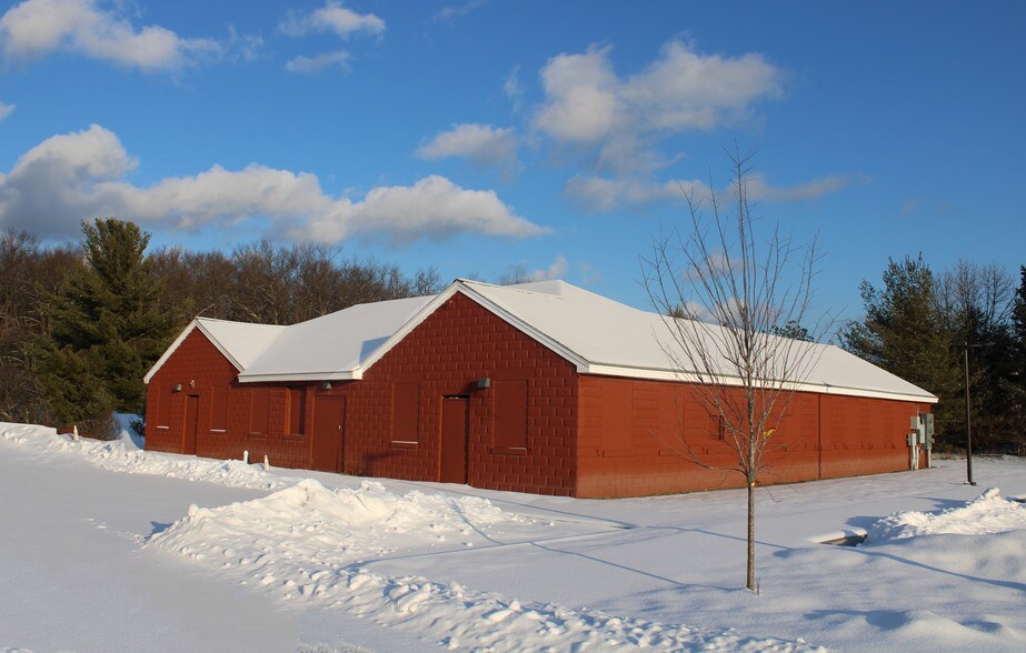 251 Barnum Rd, Devens, MA 01434