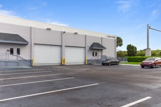 7950-7966 NW 14th St, Miami, FL for lease Interior Photo- Image 1 of 2