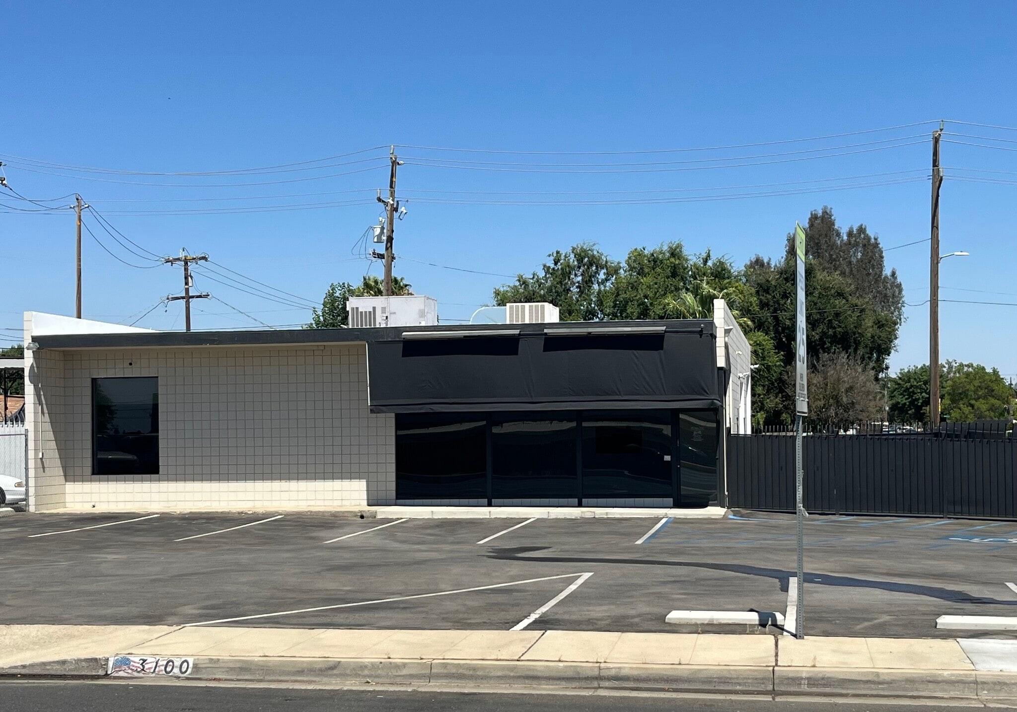 3100 Union Ave, Bakersfield, CA for lease Interior Photo- Image 1 of 1