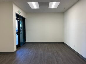 3000 Paseo Mercado, Oxnard, CA for lease Building Photo- Image 2 of 11