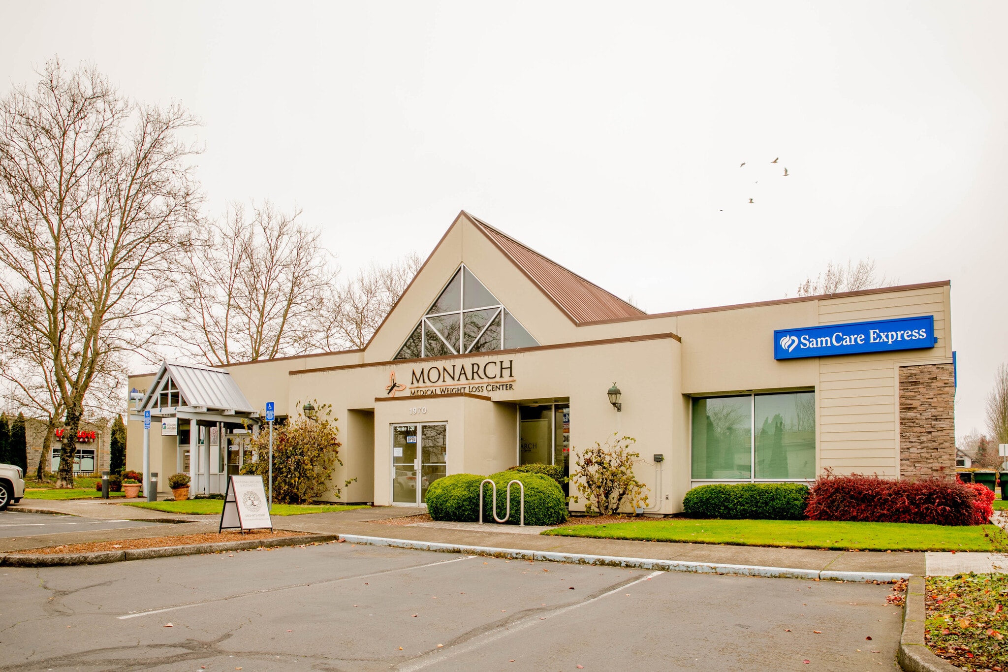 1970 SE 14th Ave, Albany, OR for lease Building Photo- Image 1 of 19