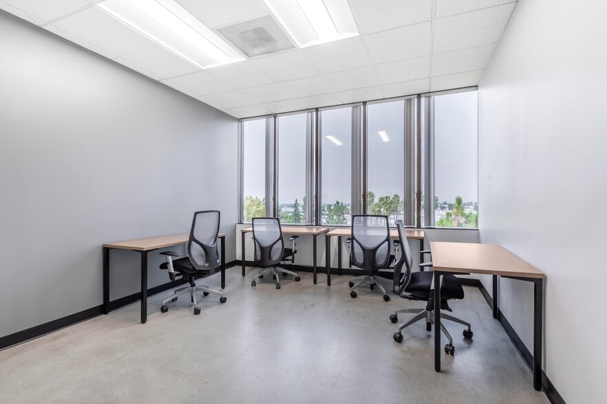 5800 S Eastern Ave, Commerce, CA for lease - Interior Photo - Image 3 of 8