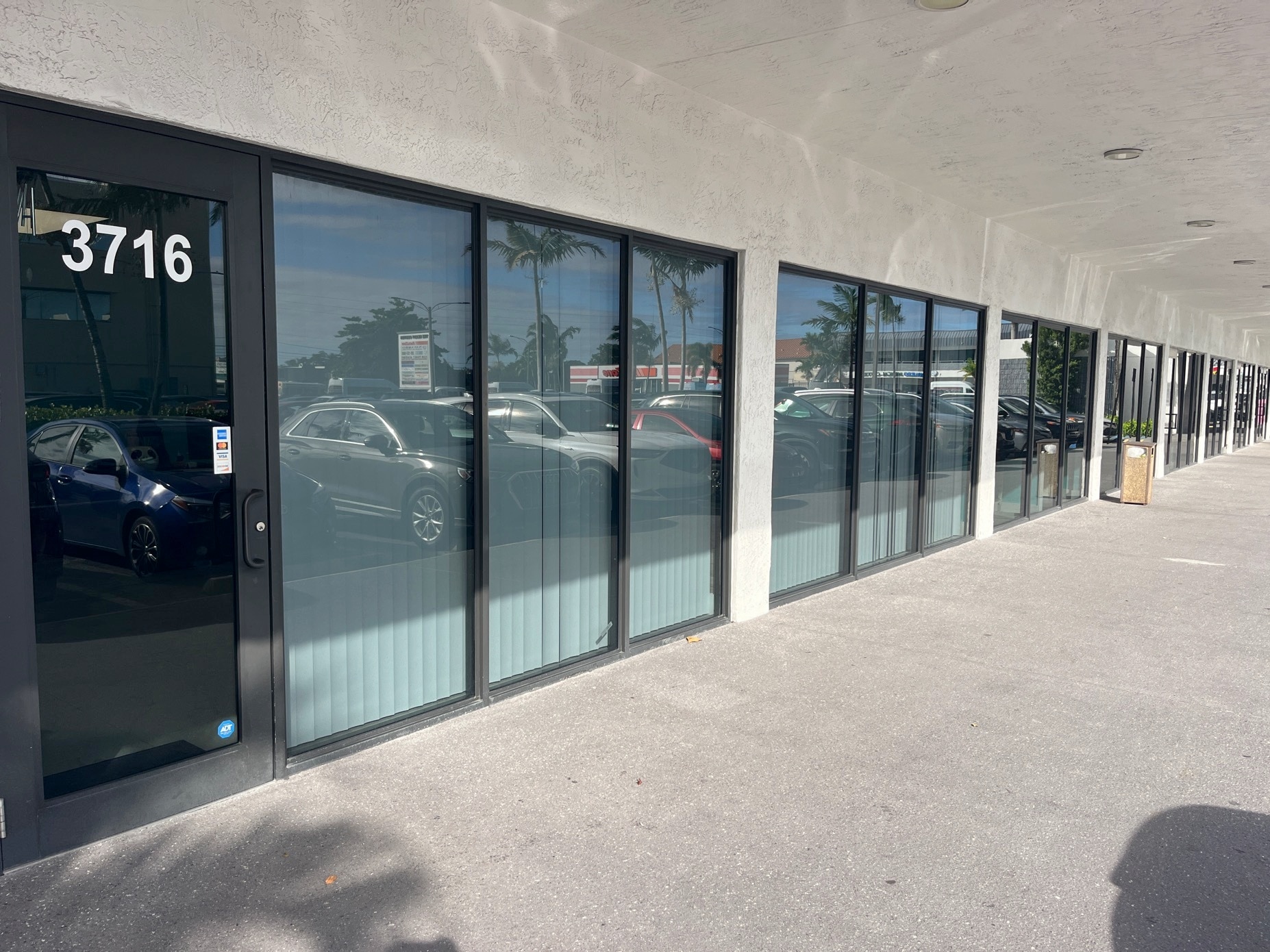 3700 W 12th Ave, Hialeah, FL for lease Interior Photo- Image 1 of 14