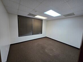 4315 Highland Park Blvd, Lakeland, FL for lease Interior Photo- Image 2 of 11