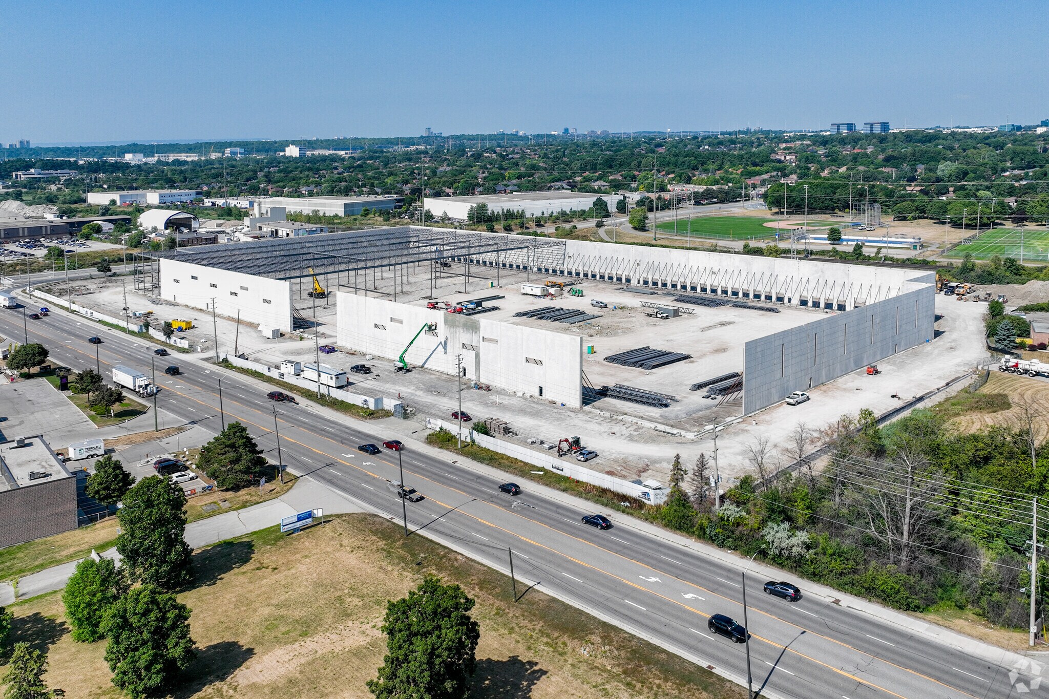 2645 Royal Windsor Dr, Mississauga, ON for lease Primary Photo- Image 1 of 2