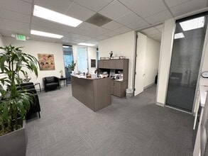 10780 Santa Monica Blvd, Los Angeles, CA for lease Interior Photo- Image 2 of 10