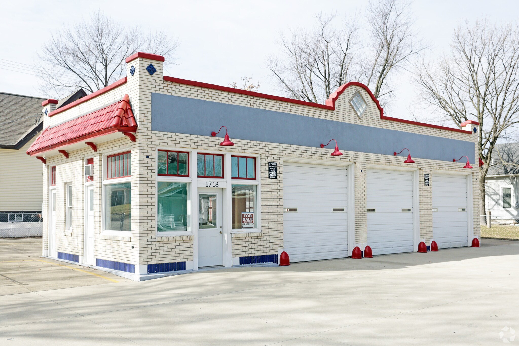 1718 C St SW, Cedar Rapids, IA for sale Primary Photo- Image 1 of 1