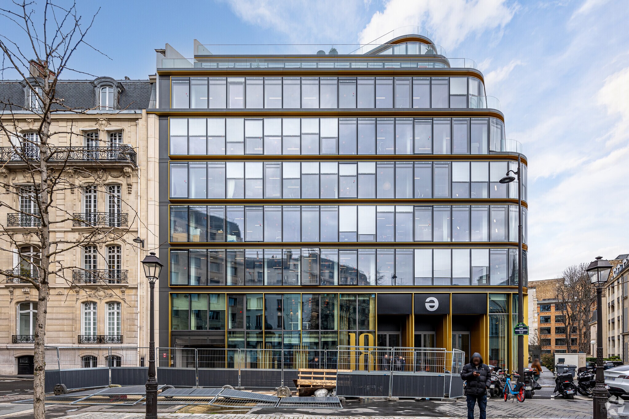 Coworking Space in 18 Rue De Courcelles, Paris for lease Primary Photo- Image 1 of 3