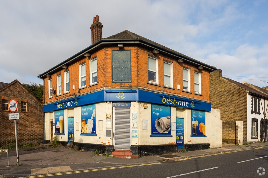 1 Frindsbury Rd, Rochester for sale - Primary Photo - Image 1 of 1