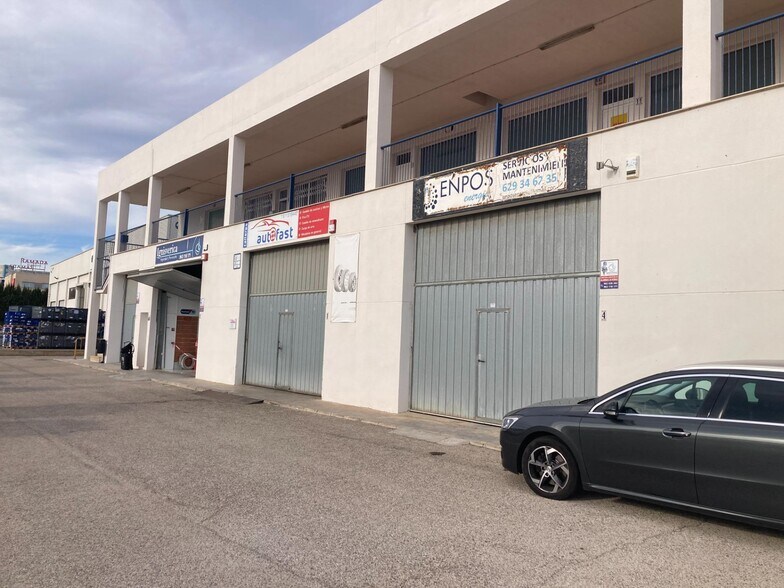 Office in Valencia de Don Juan for lease - Building Photo - Image 1 of 17