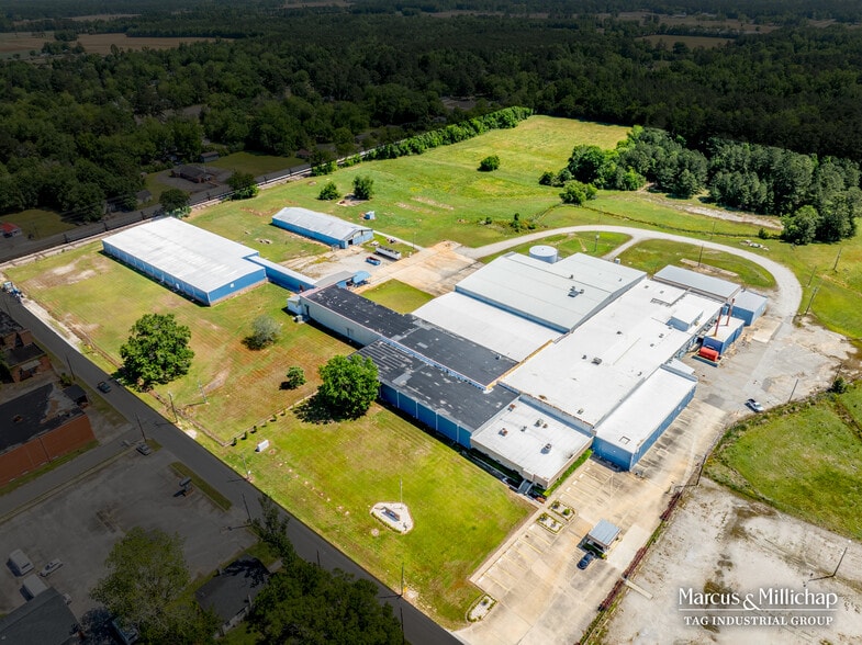 215 S Mullins St, Mullins, SC for sale - Building Photo - Image 2 of 10