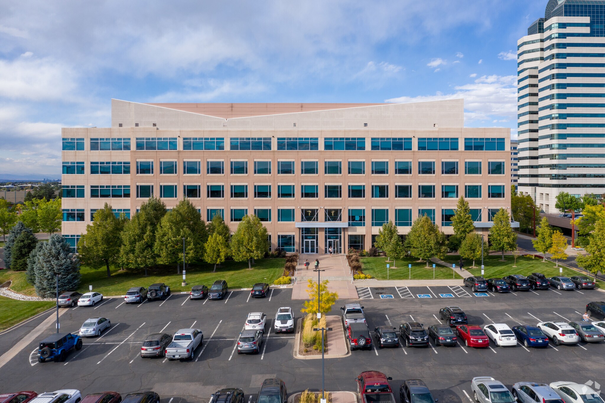 6430 S Fiddlers Green Cir, Englewood, CO 80111 High Pointe