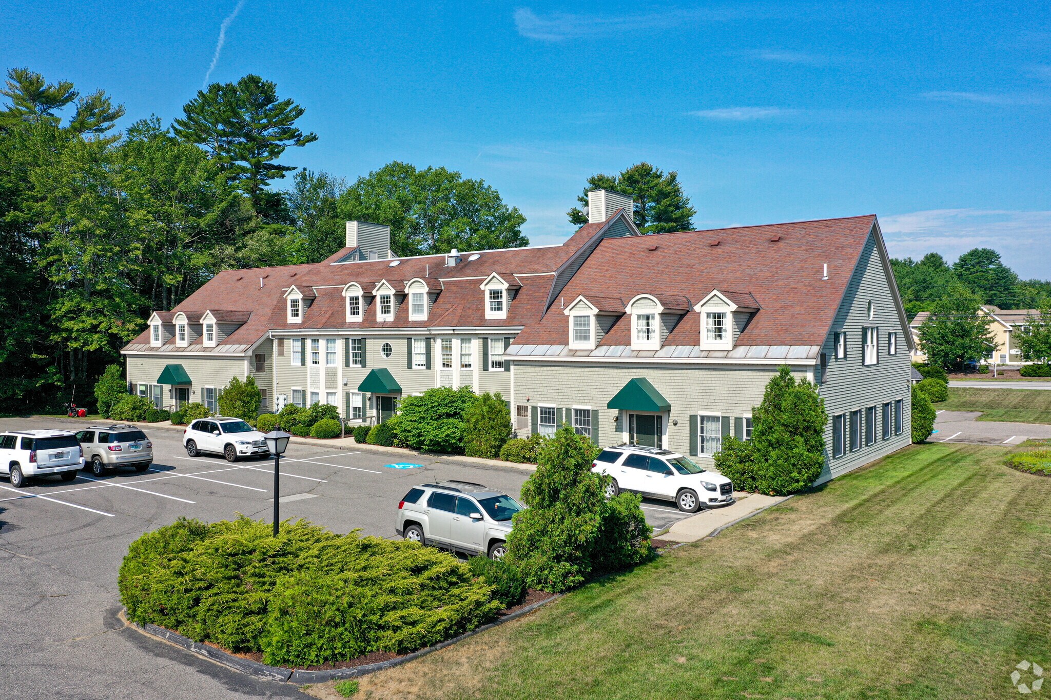 3-5 Webhannet Pl, Kennebunk, ME for sale Primary Photo- Image 1 of 1