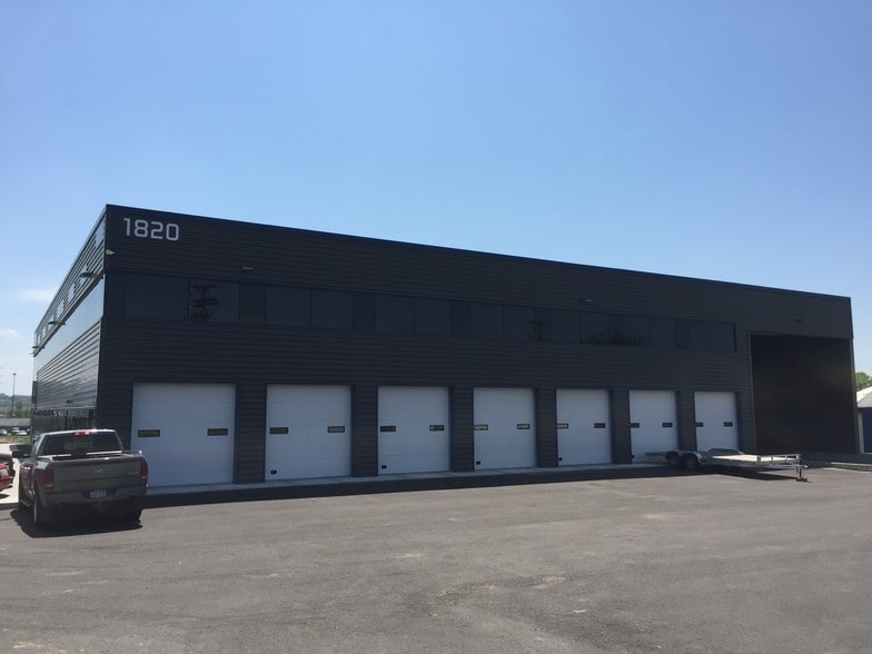 1820 14th St NW, Rochester, MN for sale - Building Photo - Image 3 of 10