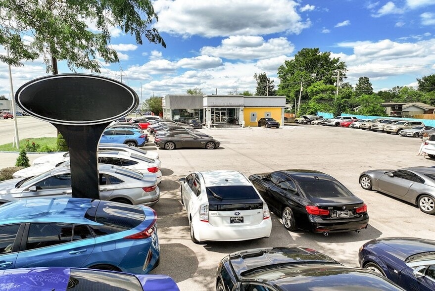 435 E New Circle Rd, Lexington, KY for sale - Building Photo - Image 3 of 17