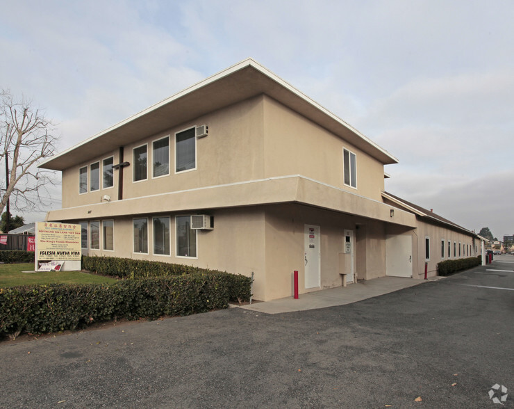 9881 Trask Ave, Garden Grove, CA for lease - Primary Photo - Image 1 of 6