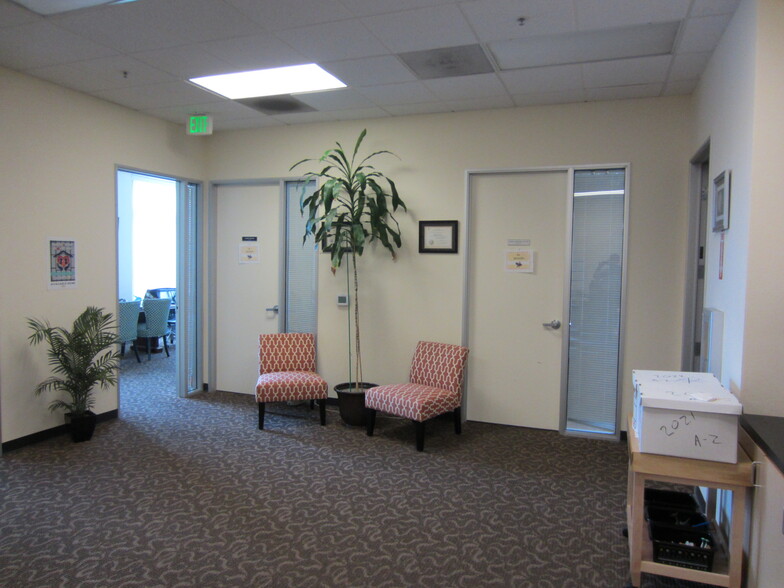 2160 W Grant Line Rd, Tracy, CA for lease - Building Photo - Image 3 of 6