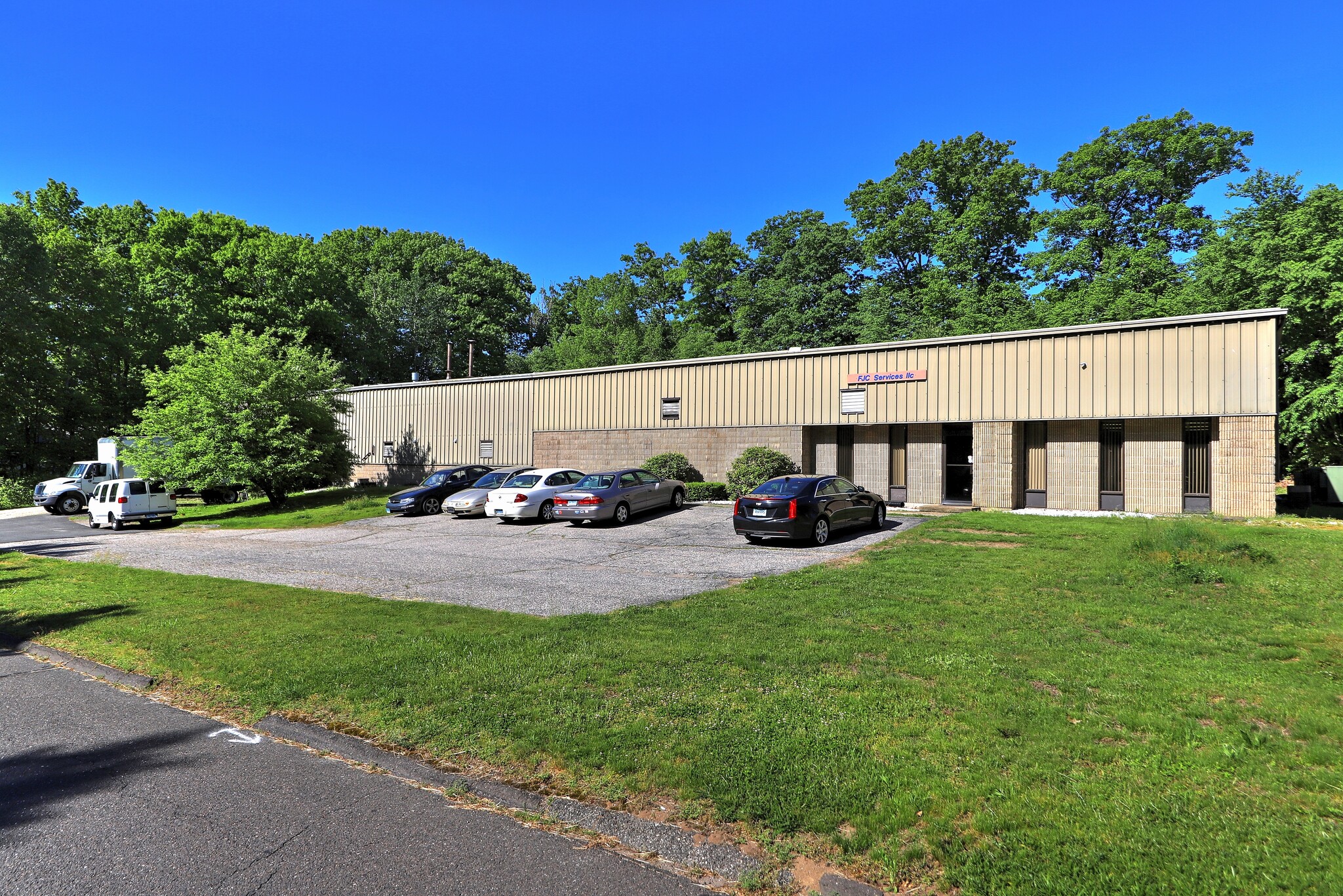 15 Container Dr, Terryville, CT for sale Building Photo- Image 1 of 70