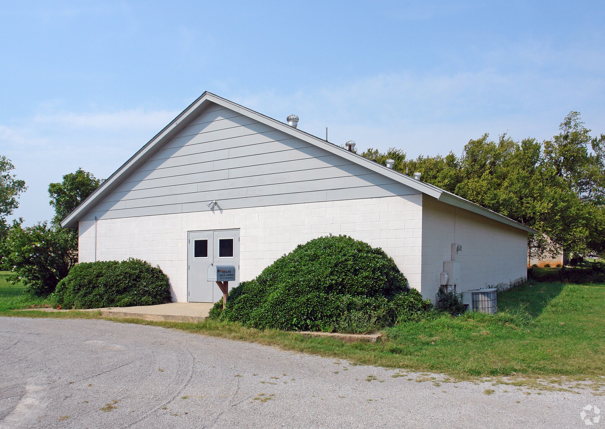 304 E MacArthur St, Shawnee, OK for sale Primary Photo- Image 1 of 1