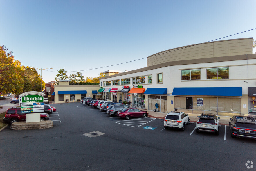 1051-1083 W Broad St, Falls Church, VA for lease - Building Photo - Image 3 of 13