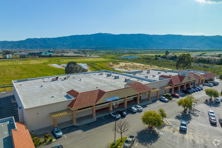 2495-2505 E Lakeshore Dr, Lake Elsinore, CA for lease - Aerial - Image 3 of 7