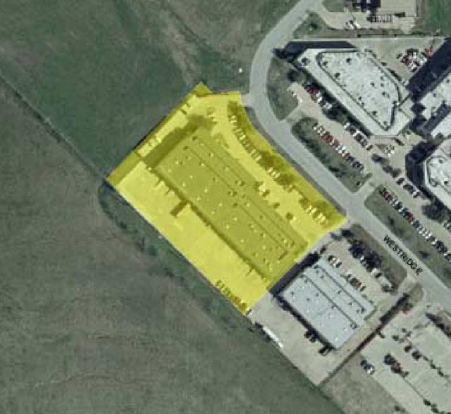 1925-1939 Westridge Dr, Irving, TX for lease - Aerial - Image 2 of 9