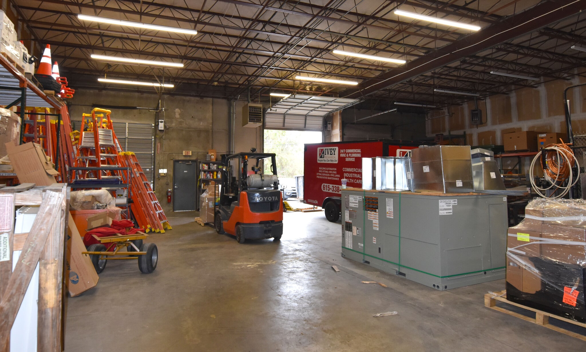 207 River Hills Dr, Nashville, TN for lease Interior Photo- Image 1 of 5