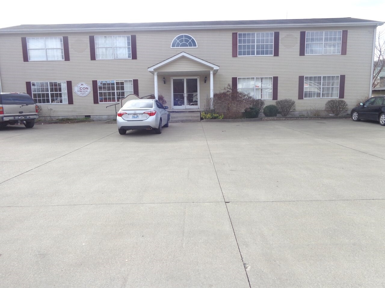 405 N Lock Ave, Louisa, KY for sale Primary Photo- Image 1 of 1